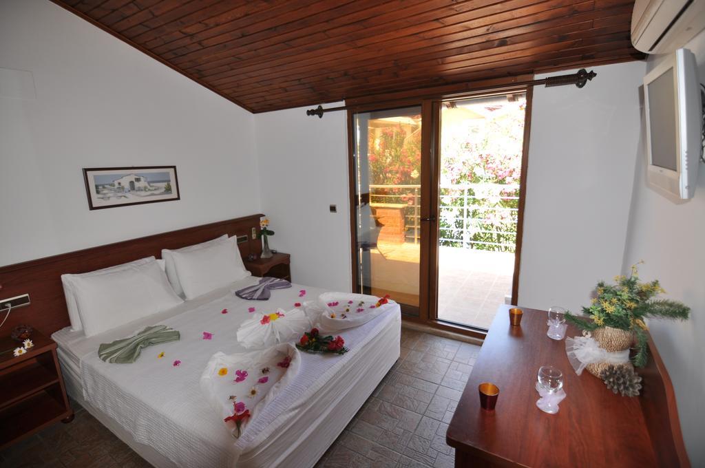 Longhouse Inn Hotel Dalyan Bilik gambar