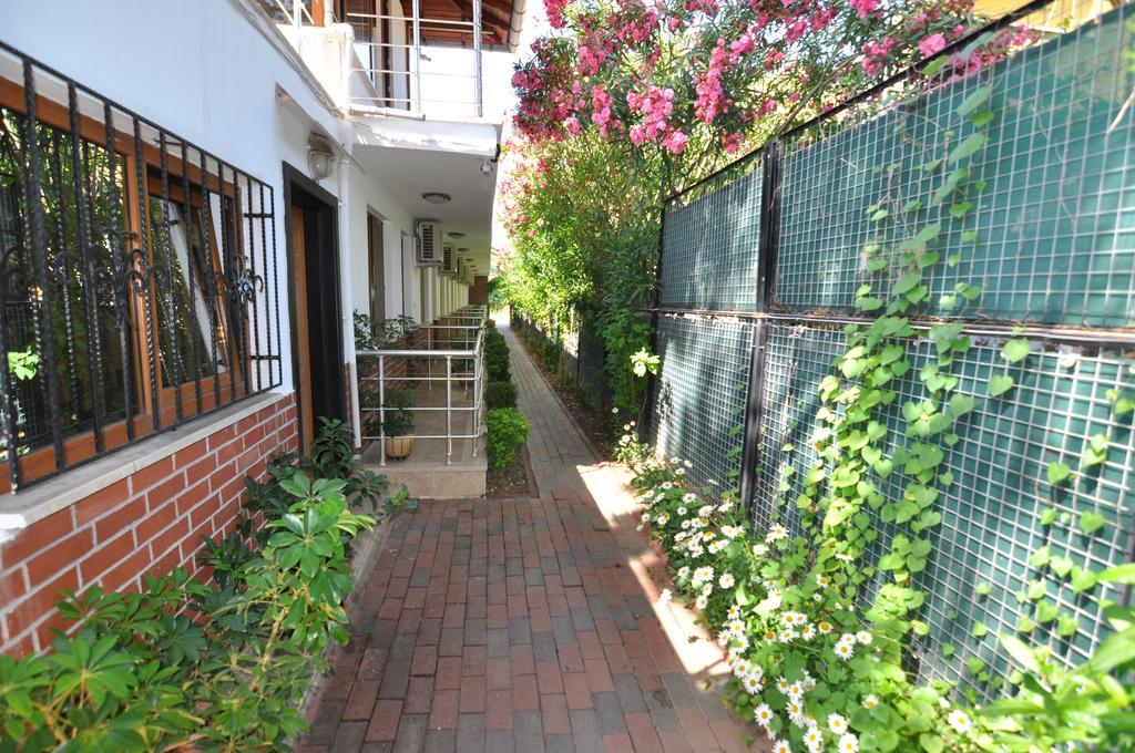 Longhouse Inn Hotel Dalyan Luaran gambar