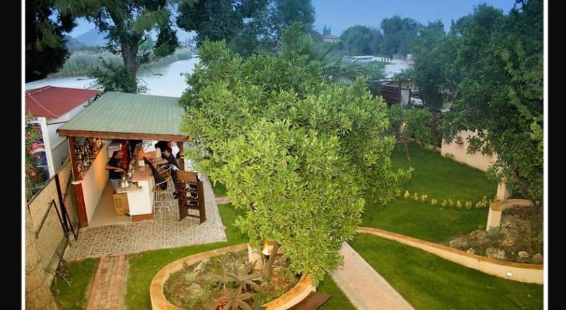 Longhouse Inn Hotel Dalyan Luaran gambar
