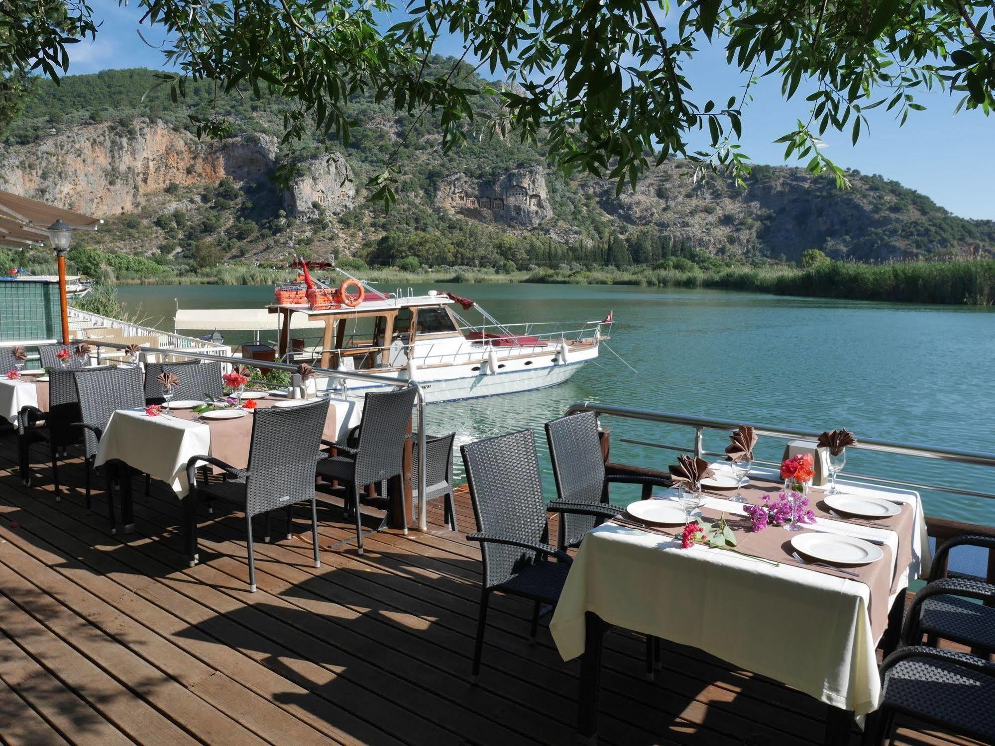 Longhouse Inn Hotel Dalyan Luaran gambar
