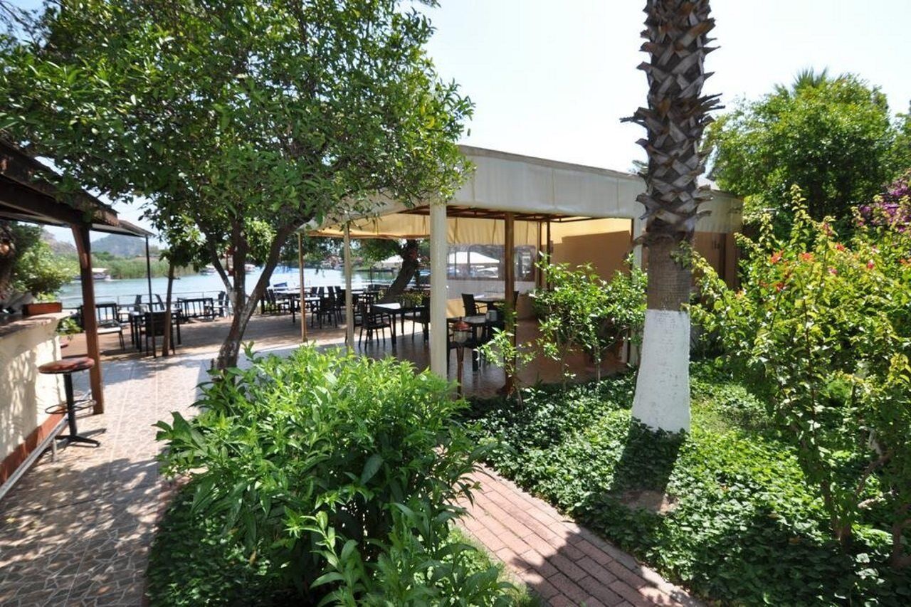 Longhouse Inn Hotel Dalyan Luaran gambar